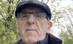 Paul the Dinosaur exploring digital income after 50, using AI as support to turn experience into useful online income